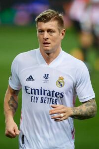 Toni Kroos Takes A Jab And Claps Back At Mason Mount